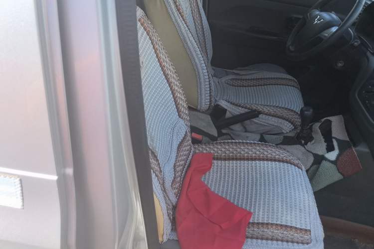 Used Wuling Hongguang V 2019 1.5L Base Window-Sealed Vehicle China VI LAR Right Front Seat