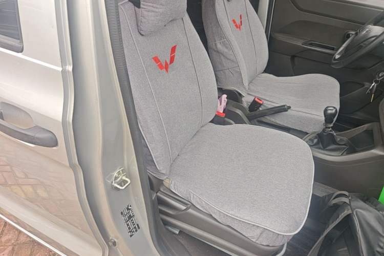 Used Wuling Hongguang V 2019 1.5L Jingqu Version China VI LAR Right Front Seat