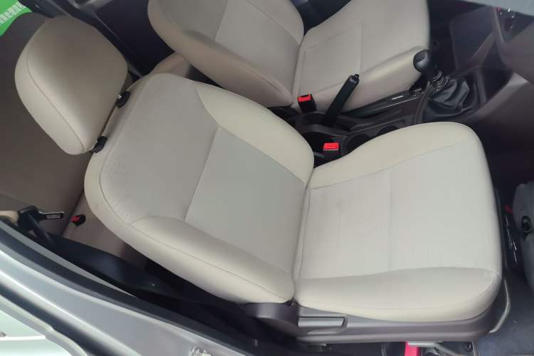 Used Wuling Hongguang V 2019 1.5L Jingqu Version China VI LAR Right Front Seat