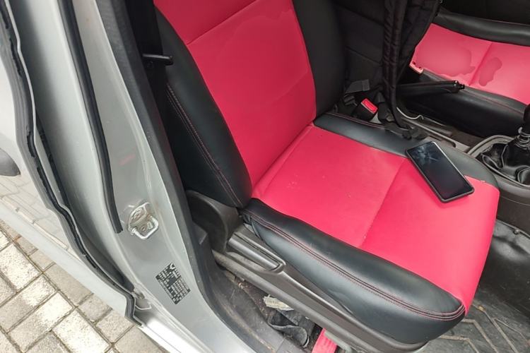 Used Wuling Hongguang V 2019 1.5L Jingqu Edition Sealed-Window Vehicle China VI LAR Right Front Seat