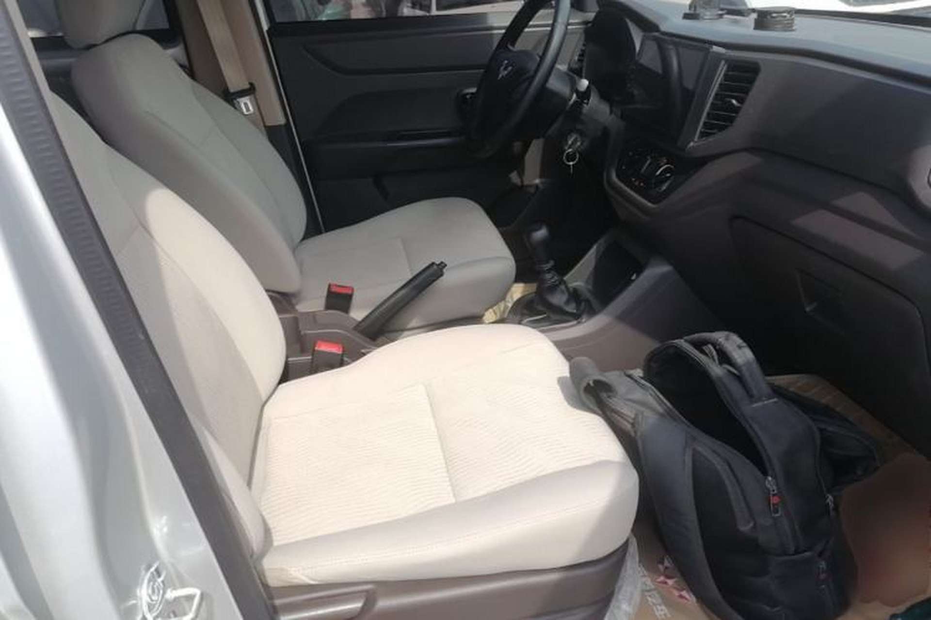 Used Wuling Hongguang V 2019 1.5L Enjoyment Version China VI LAR Right Front Seat
