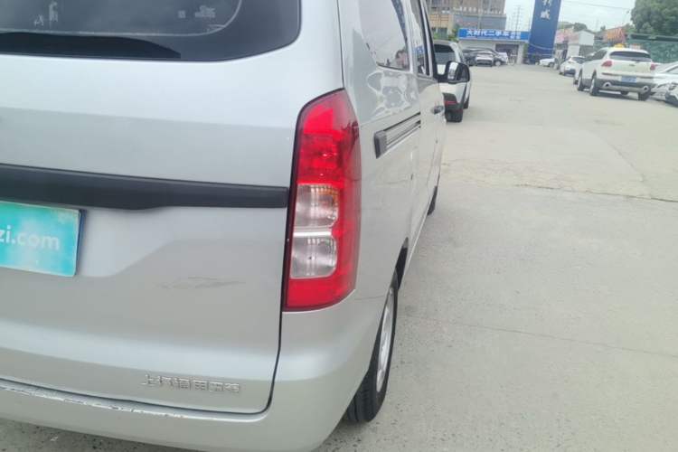 Used Wuling Hongguang V 2019 1.5L Base Version China VI LAR Right Rear Taillight
