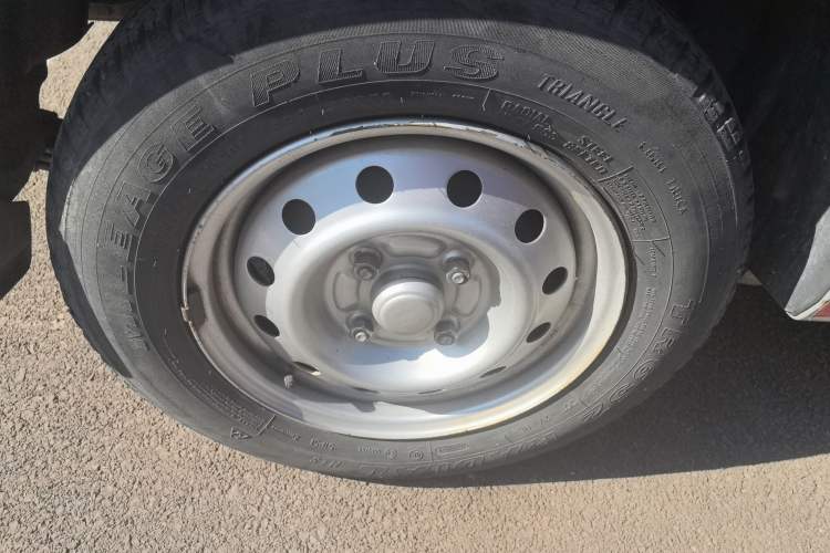 Used Wuling Hongguang V 2019 1.5L Base Window-Sealed Vehicle China VI LAR Right Rear Wheel Hub