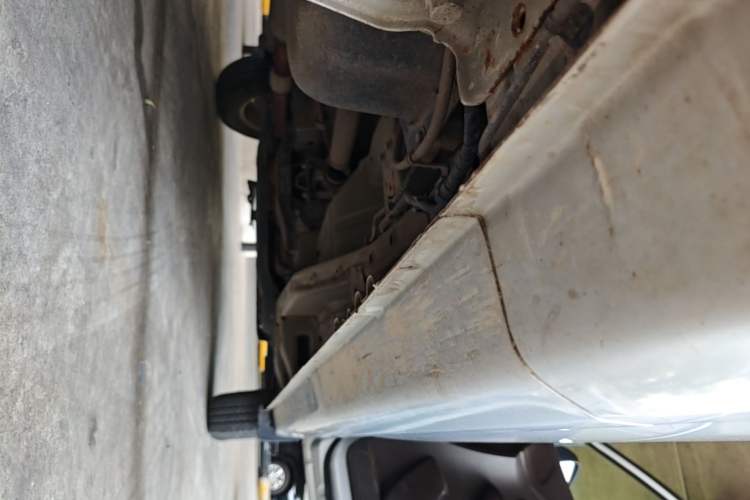 Used Wuling Hongguang V 2019 1.5L Jingqu Edition Sealed-Window Vehicle China VI LAR Right Side Sill