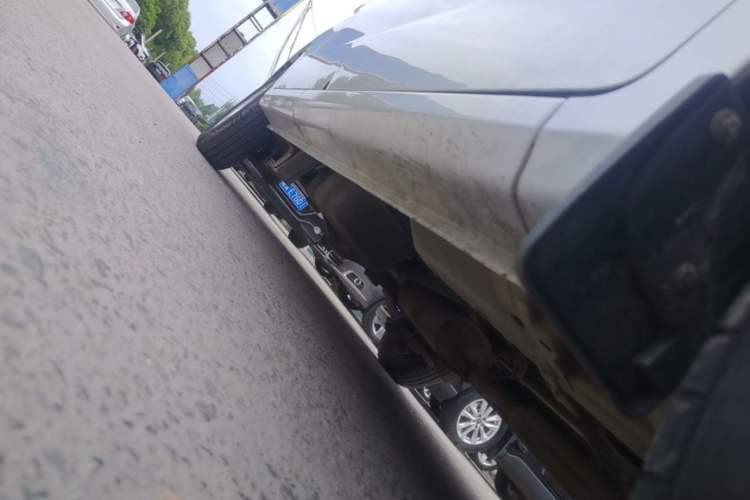 Used Wuling Hongguang V 2019 1.5L Base Version China VI LAR Right Side Sill