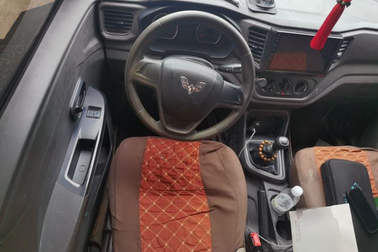 Used Wuling Hongguang V 2019 1.5L Jingqu Version China VI LAR Steering Wheel