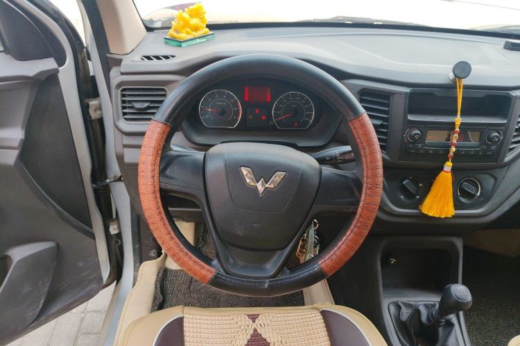 Used Wuling Hongguang V 2019 1.5L Base Version China VI LAR Steering Wheel