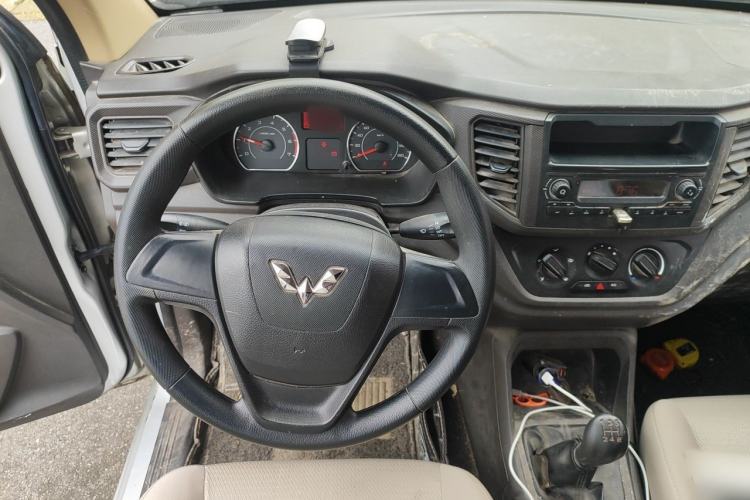 Used Wuling Hongguang V 2019 1.5L Jingqu Version L2B Steering Wheel