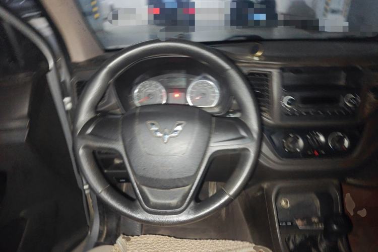 Used Wuling Hongguang V 2019 1.5L Jingqu Version China VI LAR Steering Wheel