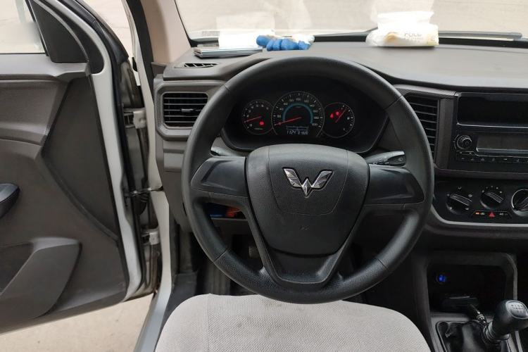Used Wuling Hongguang V 2019 1.5L Enjoyment Version China VI LAR Steering Wheel