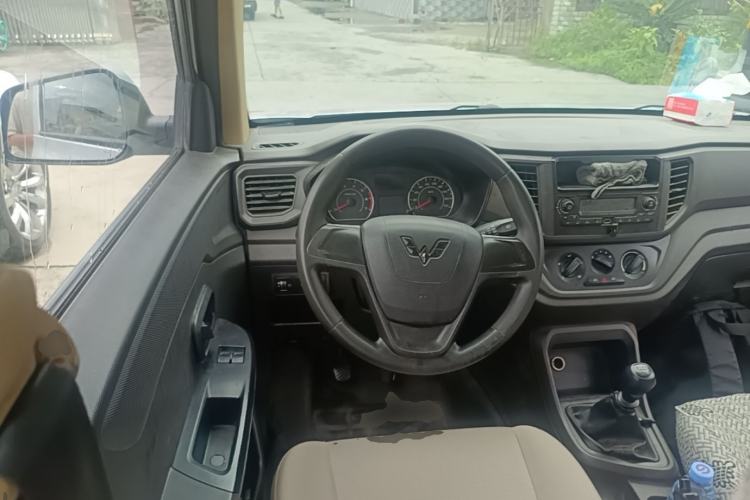 Used Wuling Hongguang V 2019 1.5L Jingqu Version China VI LAR Steering Wheel