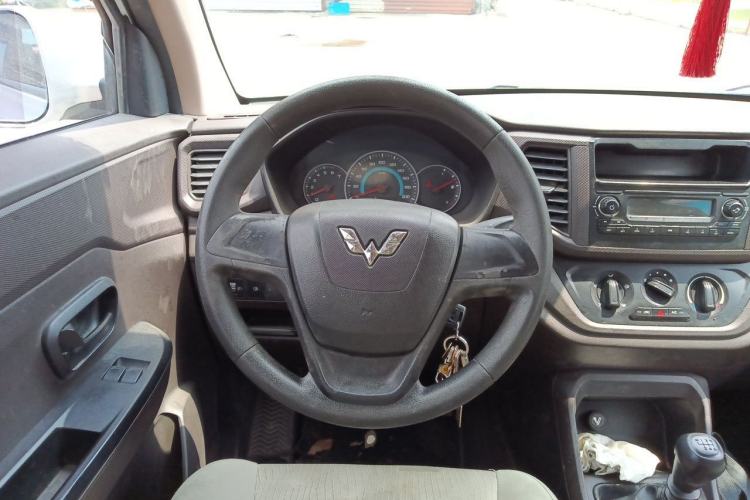 Used Wuling Hongguang V 2019 1.5L Enjoyment Version China VI LAR Steering Wheel