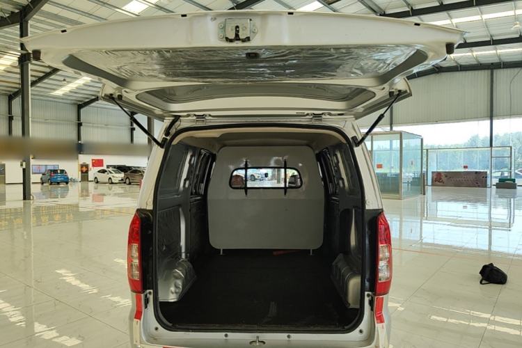 Used Wuling Hongguang V 2019 1.5L Jingqu Edition Sealed-Window Vehicle China VI LAR Trunk