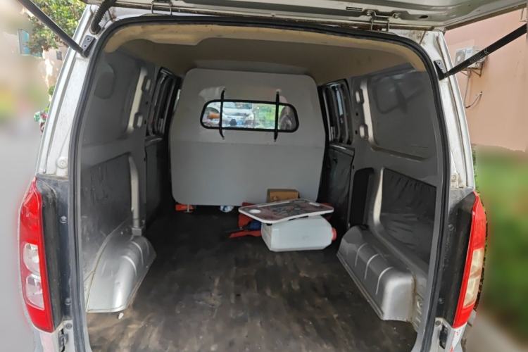 Used Wuling Hongguang V 2019 1.5L Jingqu Edition Sealed-Window Vehicle China VI LAR Trunk