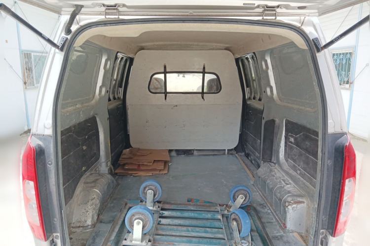 Used Wuling Hongguang V 2019 1.5L Base Window-Sealed Vehicle China VI LAR Trunk