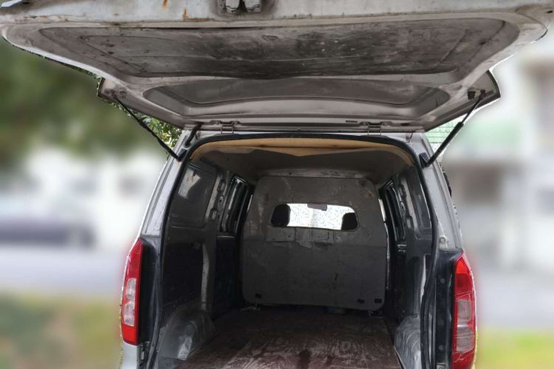 Used Wuling Hongguang V 2019 1.5L Jingqu Edition Sealed-Window Vehicle China VI LAR Trunk