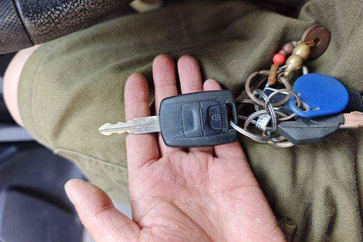Used Wuling Hongguang V 2019 1.5L Standard Version China VI LAR Vehicle Key