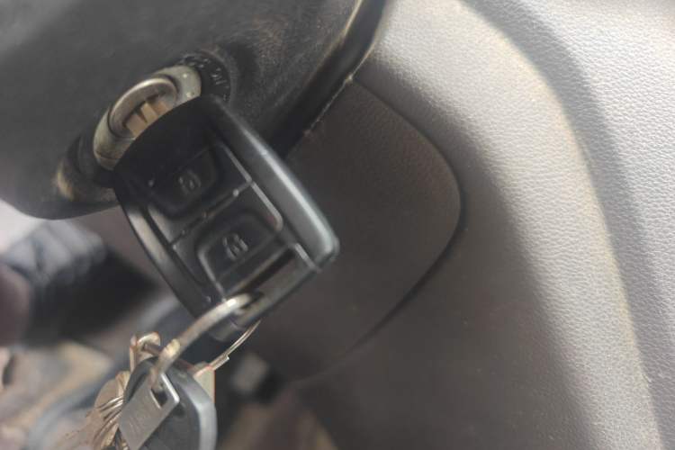 Used Wuling Hongguang V 2019 1.5L Jingqu Version China VI LAR Vehicle Key
