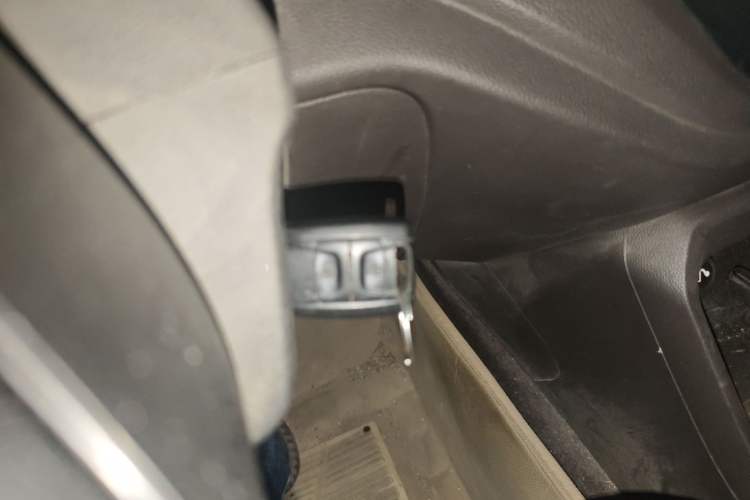 Used Wuling Hongguang V 2019 1.5L Enjoyment Version China VI LAR Vehicle Key
