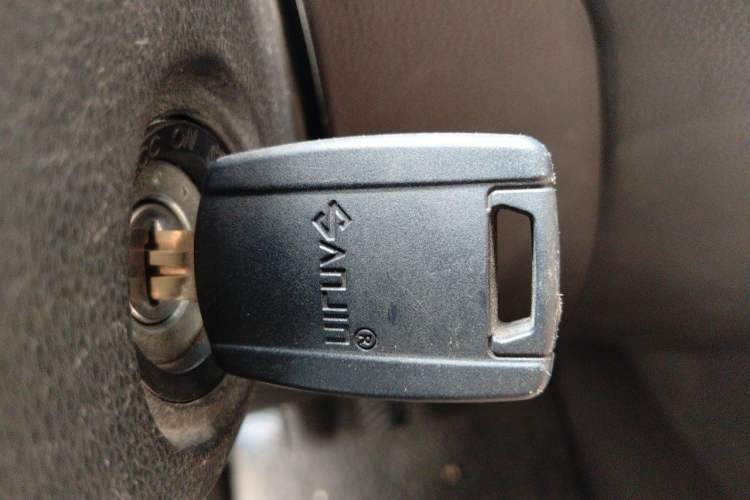 Used Wuling Hongguang V 2019 1.5L Base Version China VI LAR Vehicle Key