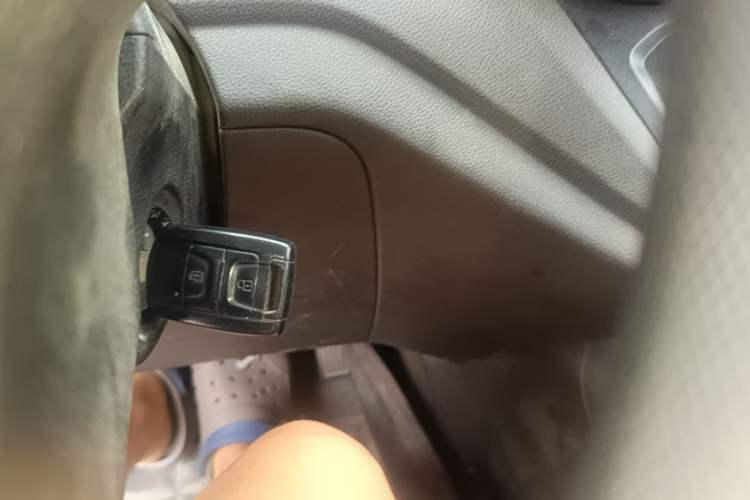 Used Wuling Hongguang V 2019 1.5L Jingqu Version China VI LAR Vehicle Key