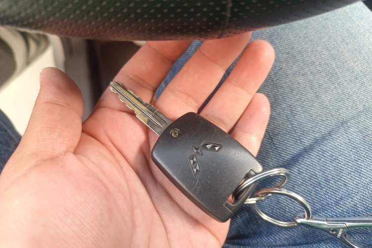 Used Wuling Hongguang V 2019 1.5L Enjoyment Version China VI LAR Vehicle Key