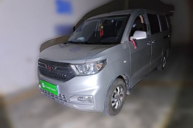 Used Wuling Hongguang V 2019 1.5L Enjoyment Version China VI LAR