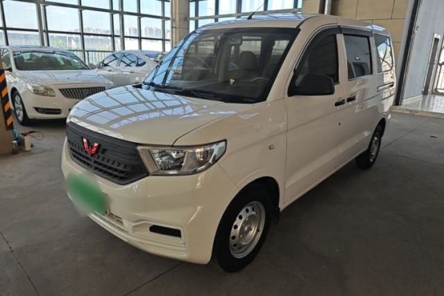 Used Wuling Hongguang V 2019 1.5L Jingqu Version China VI LAR