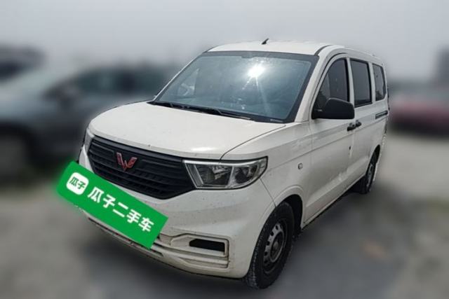 Used Wuling Hongguang V 2019 1.5L Base Version China VI LAR