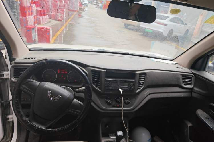Used Wuling Hongguang V 2019 1.5L Jingqu Version China VI LAR Center Console