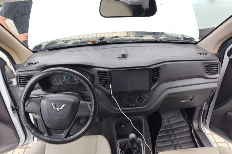 Used Wuling Hongguang V 2019 1.5L Enjoyment Version China VI LAR Center Console