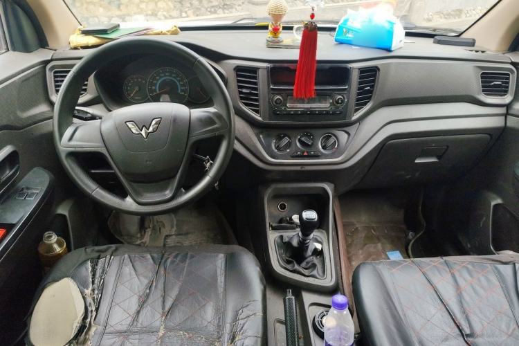 Used Wuling Hongguang V 2019 1.5L Enjoyment Version China VI LAR Center Console