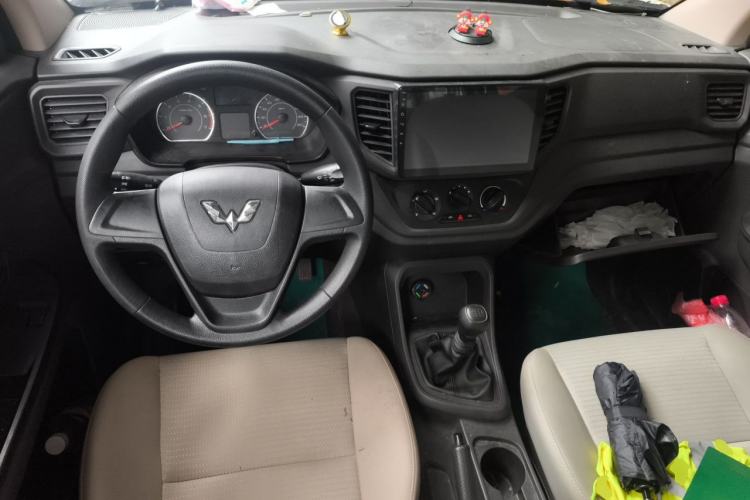 Used Wuling Hongguang V 2019 1.5L Jingqu Version China VI LAR Center Console