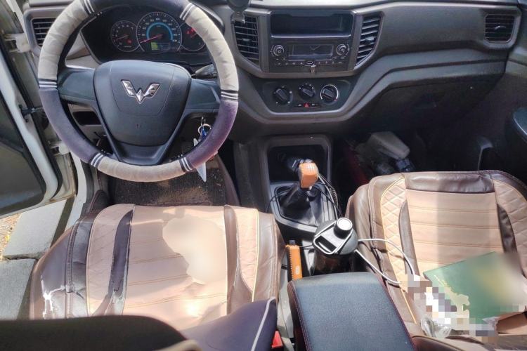Used Wuling Hongguang V 2019 1.5L Enjoyment Version China VI LAR Center Console