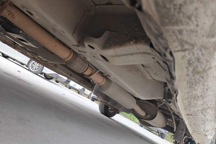 Used Wuling Hongguang V 2019 1.5L Base Version China VI LAR Chassis Front Left