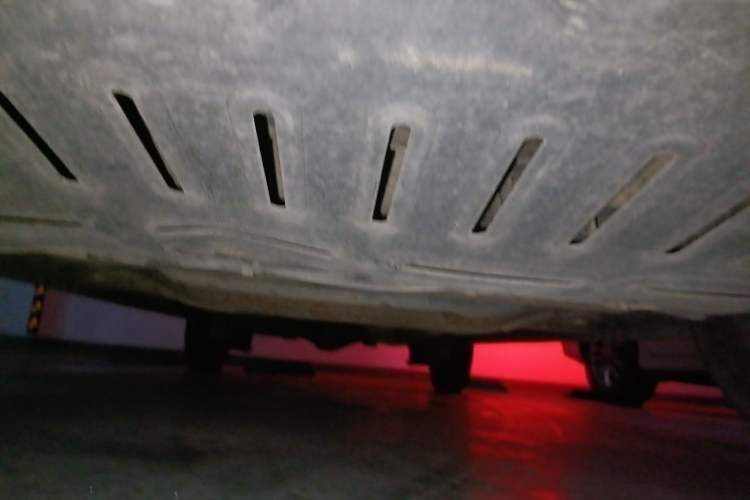 Used Wuling Hongguang V 2019 1.5L Standard Version China VI LAR Chassis Front
