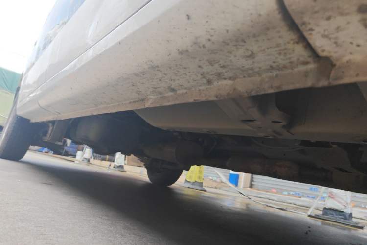 Used Wuling Hongguang V 2019 1.5L Jingqu Version China VI LAR Chassis Front Right