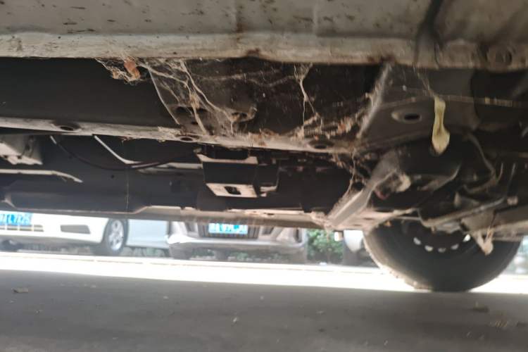 Used Wuling Hongguang V 2019 1.5L Base Version China VI LAR Chassis Front Right