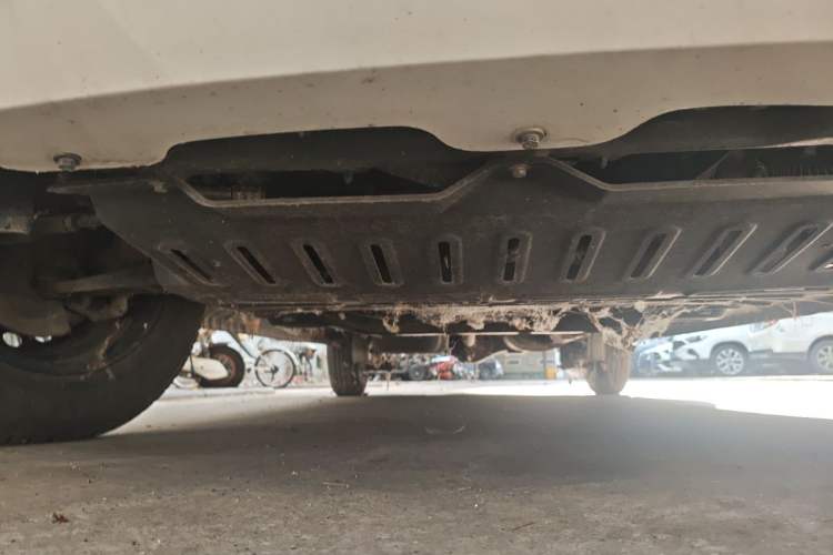 Used Wuling Hongguang V 2019 1.5L Base Version China VI LAR Chassis Front