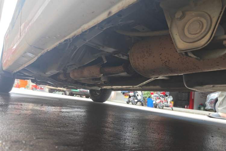 Used Wuling Hongguang V 2019 1.5L Jingqu Version China VI LAR Chassis Rear Left