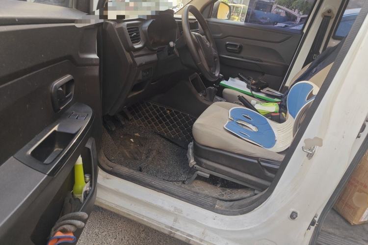 Used Wuling Hongguang V 2019 1.5L Jingqu Version China VI LAR Driver Seat