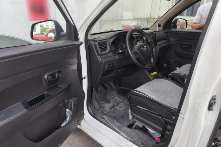 Used Wuling Hongguang V 2019 1.5L Base Version China VI LAR Driver Seat