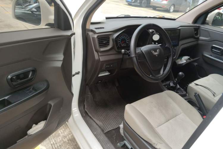 Used Wuling Hongguang V 2019 1.5L Enjoyment Version China VI LAR Driver Seat