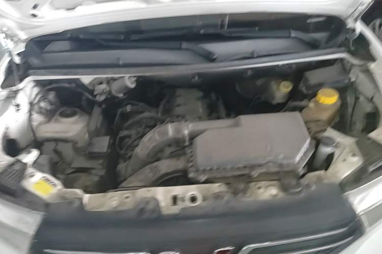 Used Wuling Hongguang V 2019 1.5L Enjoyment Version China VI LAR Engine Bay