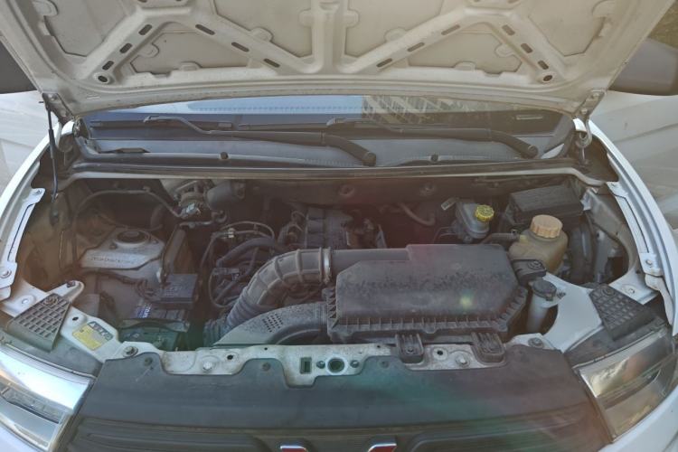 Used Wuling Hongguang V 2019 1.5L Jingqu Version China VI LAR Engine Bay