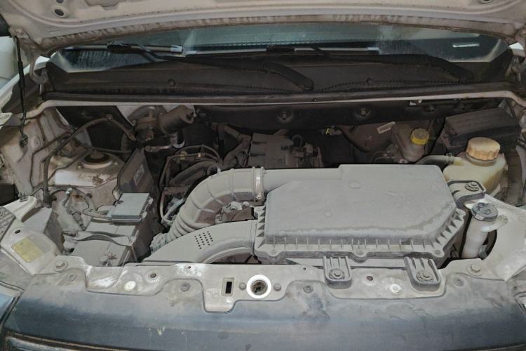 Used Wuling Hongguang V 2019 1.5L Jingqu Version China VI LAR Engine Bay