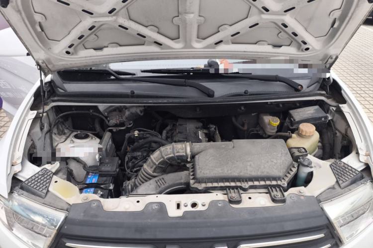 Used Wuling Hongguang V 2019 1.5L Enjoyment Version China VI LAR Engine Bay