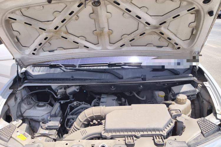 Used Wuling Hongguang V 2019 1.5L Enjoyment Version China VI LAR Engine Bay