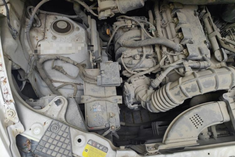Used Wuling Hongguang V 2019 1.5L Enjoyment Version China VI LAR Engine Bay Right