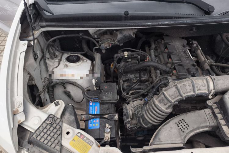 Used Wuling Hongguang V 2019 1.5L Enjoyment Version China VI LAR Engine Bay Right